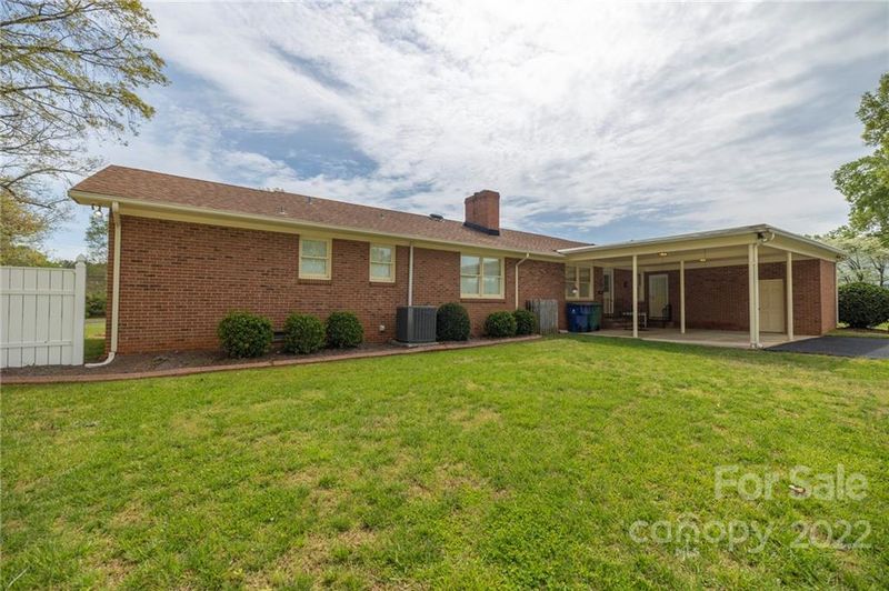 529 Bivens St, Wingate, NC 28174
