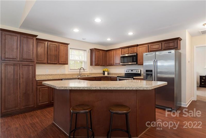 2805 Hart Rd, Charlotte, NC 28214