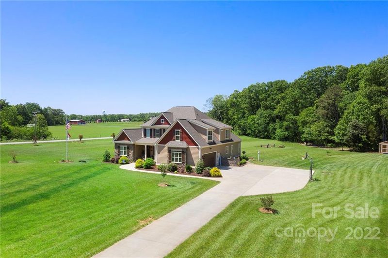 1095 Cornstalk Ln, Catawba, NC 28609
