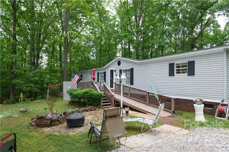 4355 Lockhart Rd, Sharon, SC 29742