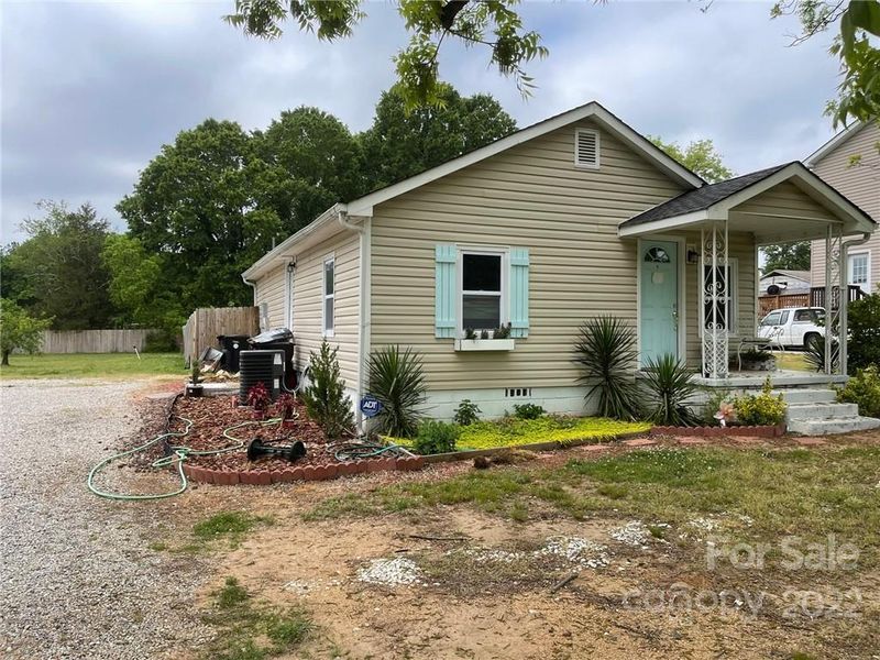 3797 Poplar Tent Rd, Concord, NC 28027