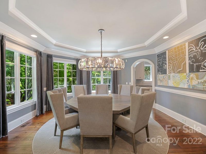 4824 Carmel Park Dr, Charlotte, NC 28226