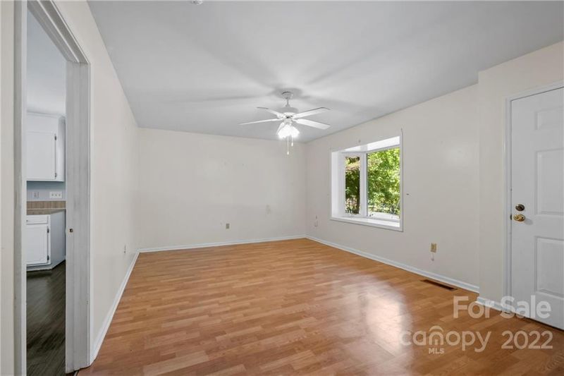 133 Glenwood Dr, Concord, NC 28025