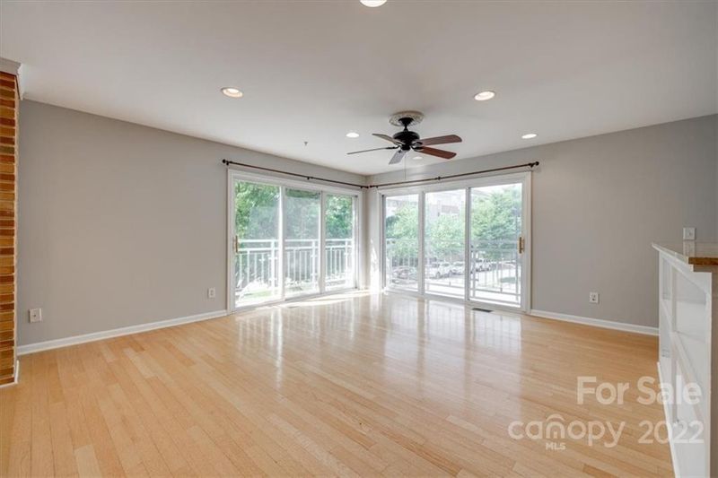 653 Raphael Pl, Charlotte, NC 28205