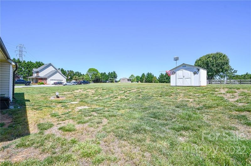 3324 Kellystone Dr, Monroe, NC 28110