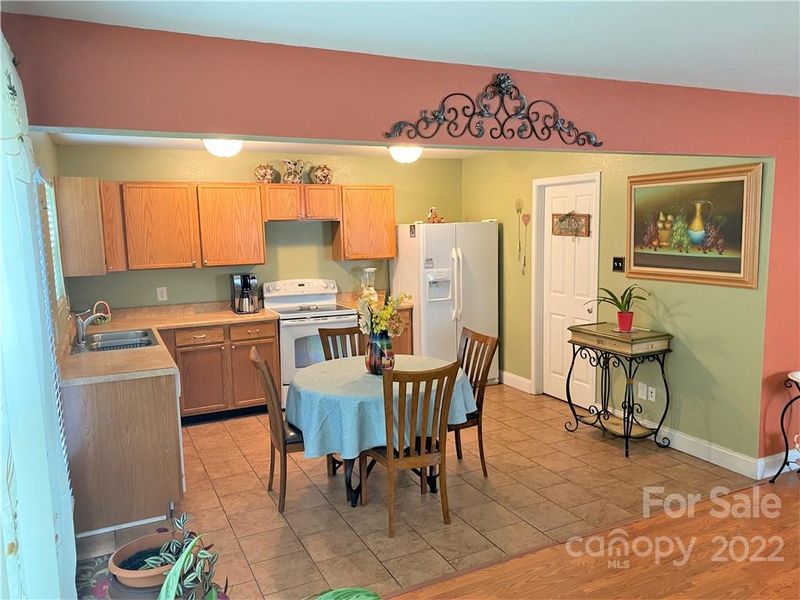 371 Morning Dew Dr, Concord, NC 28025