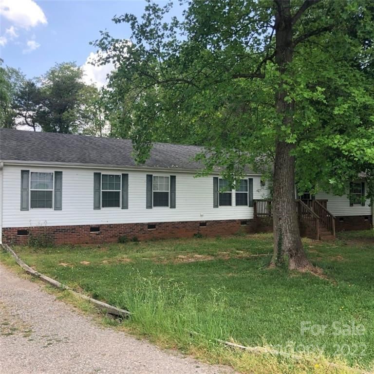 112 Titanium Dr, Statesville, NC 28625