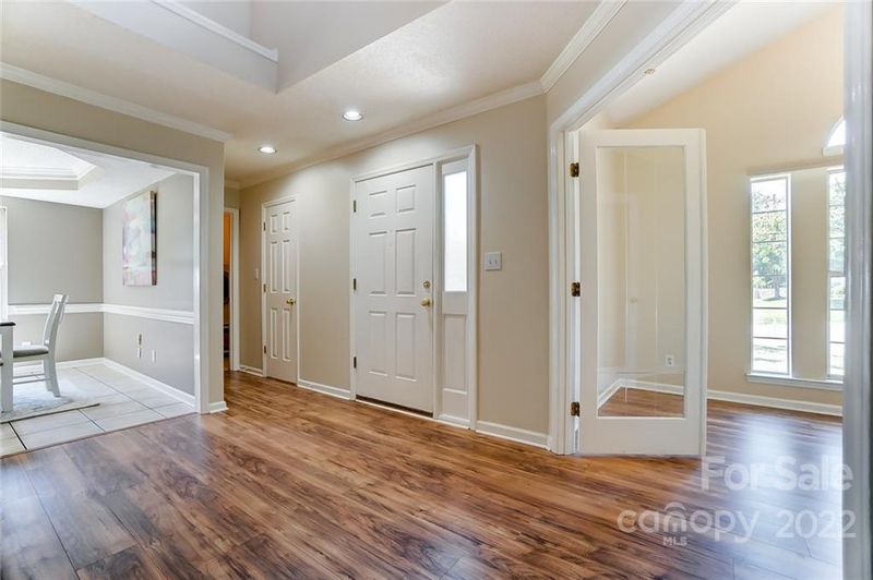 13218 Greycrest Dr, Charlotte, NC 28278