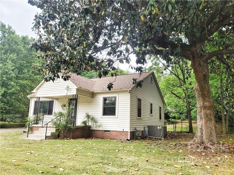 836 Murphy St, Kannapolis, NC 28081