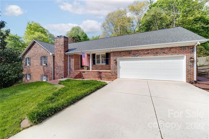 7017 Forest Hills Dr, Denver, NC 28037