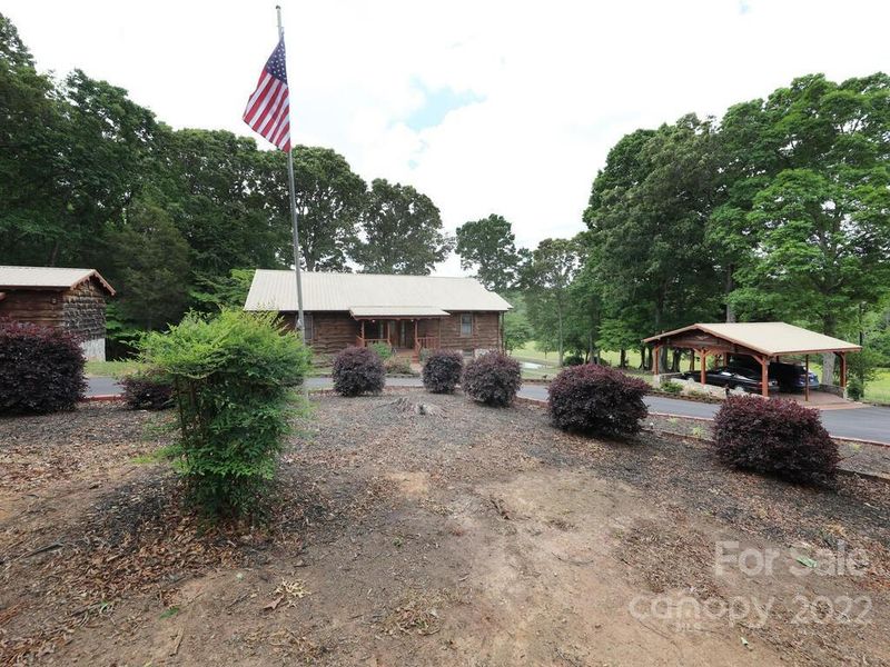 5650 Vinewood Rd, Davidson, NC 28036