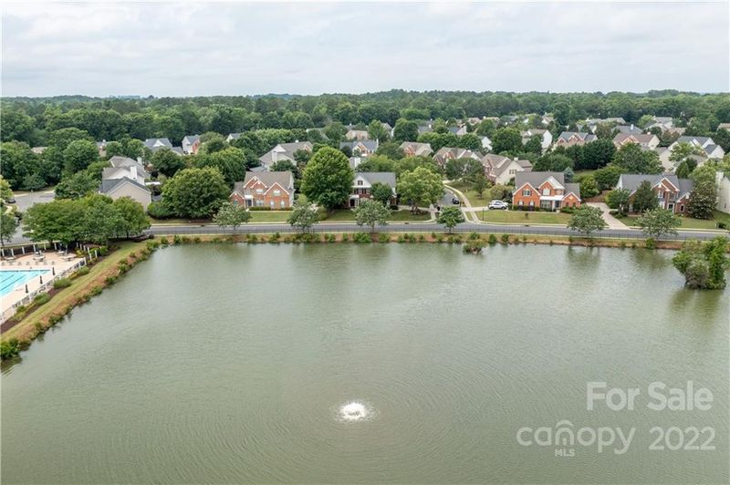 5226 King Arthur Dr, Charlotte, NC 28277