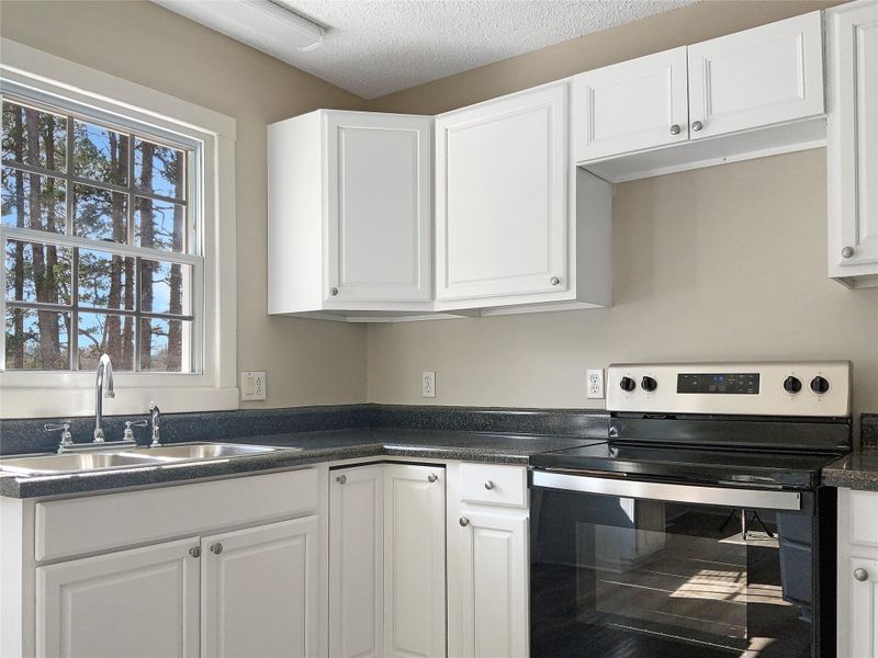 4024 Amsbury Rd, Concord, NC 28025