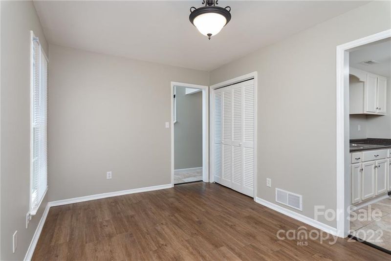 8014 Regent Park Ln, Charlotte, NC 28210