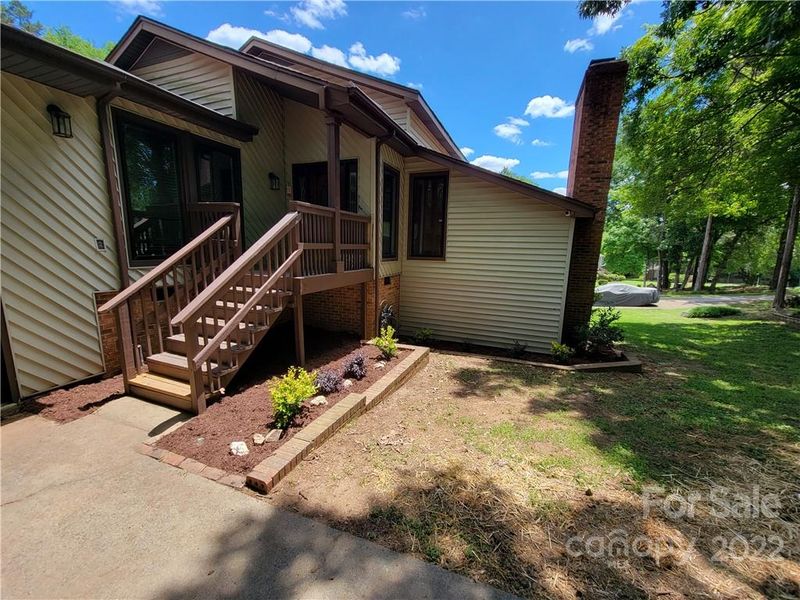 7801 Robin Crest Rd, Charlotte, NC 28226