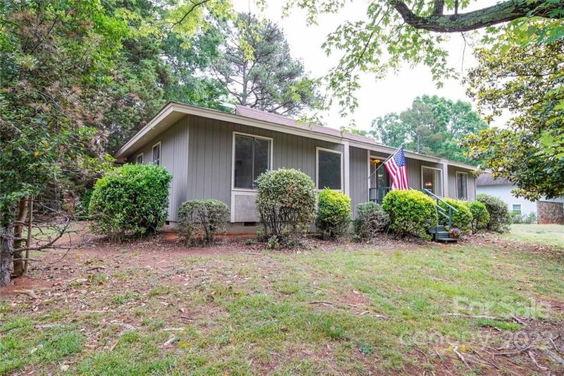 4107 Marquesas Ave, Tega Cay, SC 29708