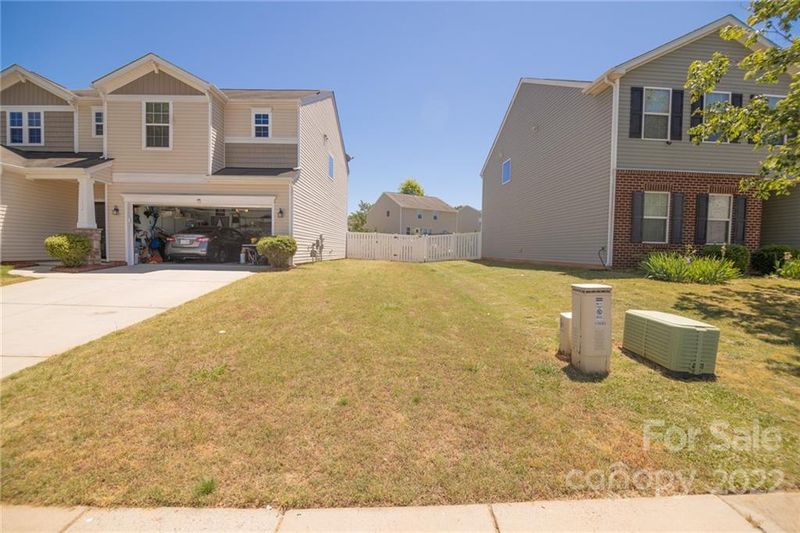 11628 Lusterleaf Holly Rd, Charlotte, NC 28227