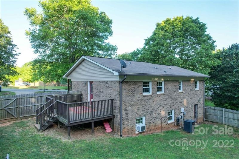 1459 Harris Ave, Newton, NC 28658