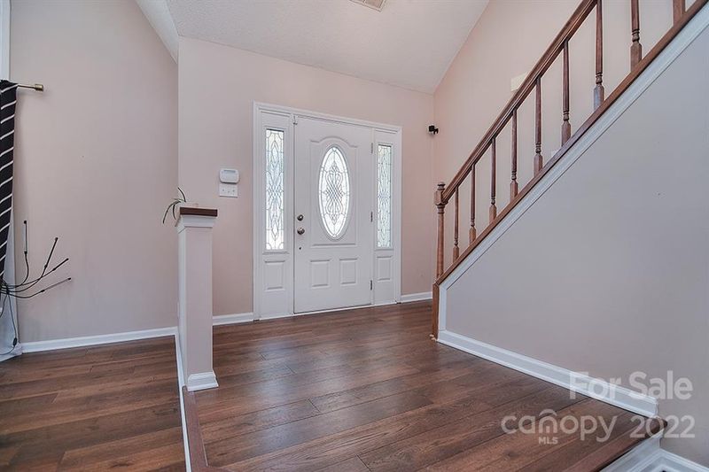 6806 Neuhoff Ln, Charlotte, NC 28269