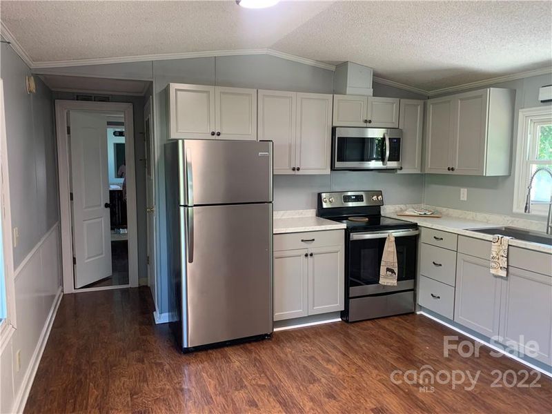 4084 Fallen Pine Rd, Sherrills Ford, NC 28673