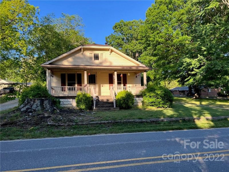 506 N Flint St, Lincolnton, NC 28092