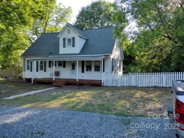 814 S Juniper St, Kannapolis, NC 28081