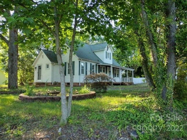 814 S Juniper St, Kannapolis, NC 28081