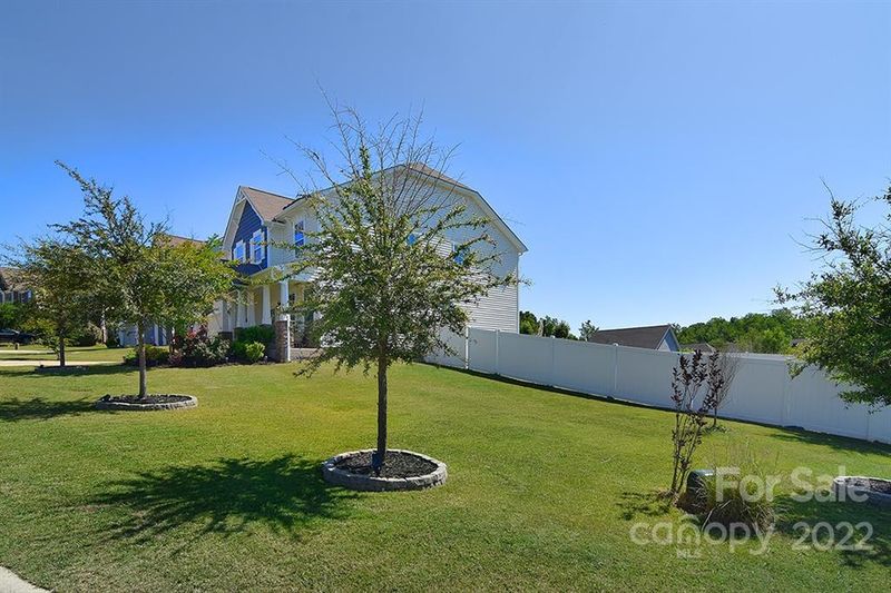11111 Hat Creek Ln, Davidson, NC 28036