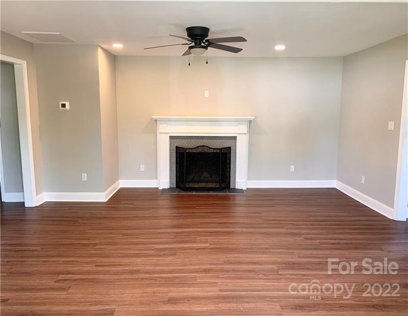 11324 Tema Cir, Charlotte, NC 28214