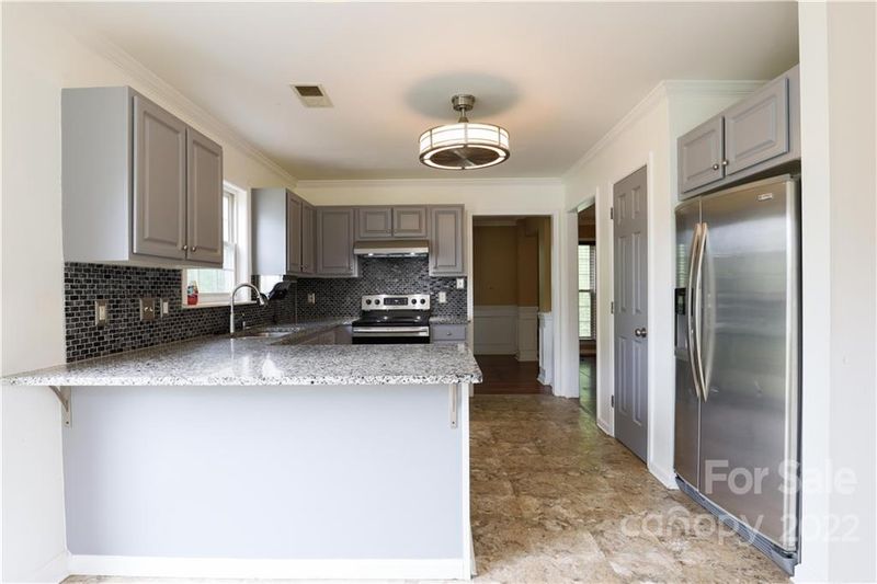 5523 Chasewind Dr, Charlotte, NC 28269
