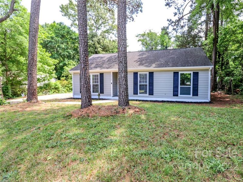 6538 Andora Dr, Charlotte, NC 28227