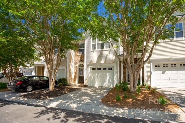 1720 Kashmir White Ln, Fort Mill, SC 29708
