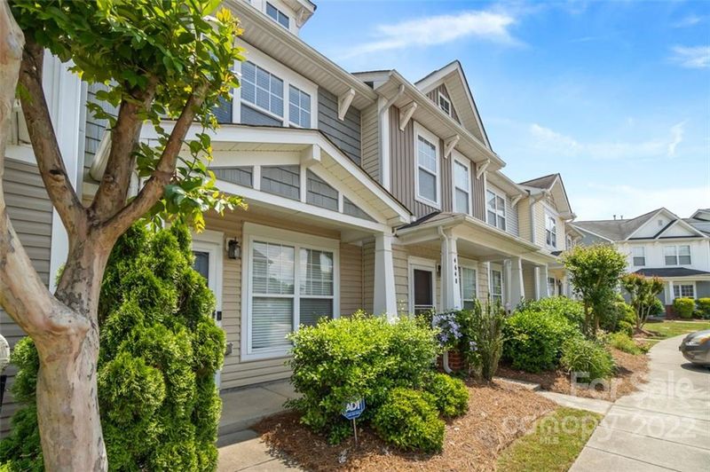 4652 Stoney Branch Dr, Charlotte, NC 28216
