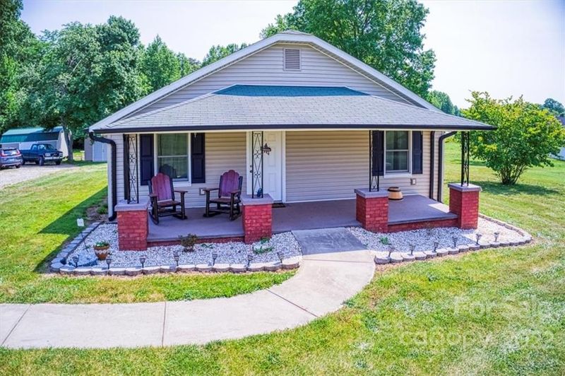 2294 Ivey Church Rd, Maiden, NC 28650