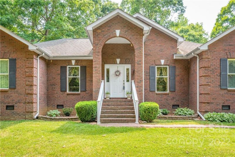 2579 Critter Ct, Midland, NC 28107