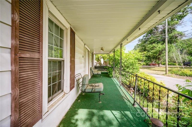 29 Gold St NW, Concord, NC 28025