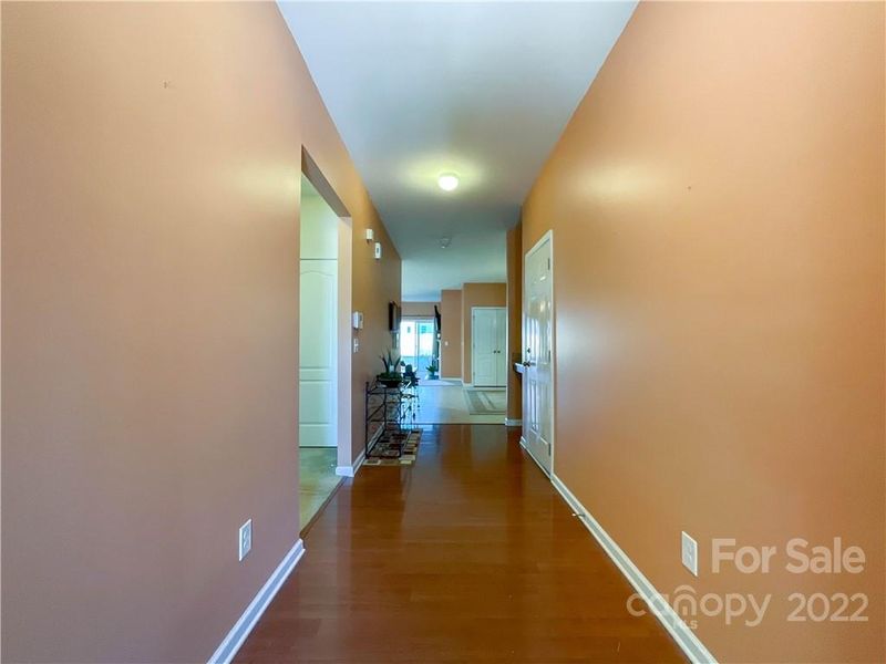 2068 Blue Iris Dr, Matthews, NC 28104