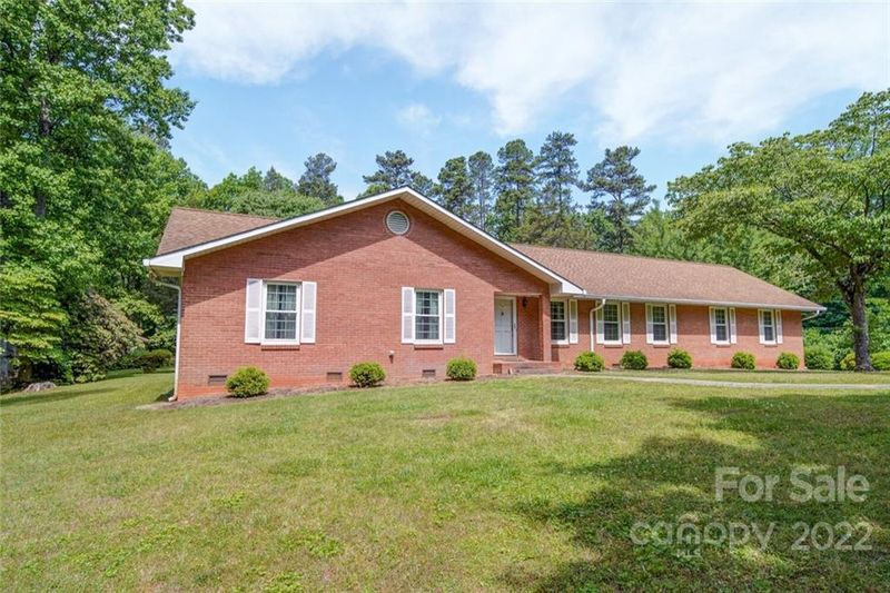 2400 Taimi Dr, Charlotte, NC 28214
