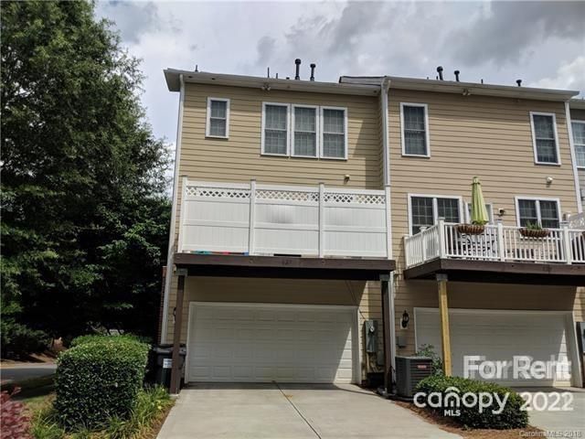 827 Granby Dr, Fort Mill, SC 29708