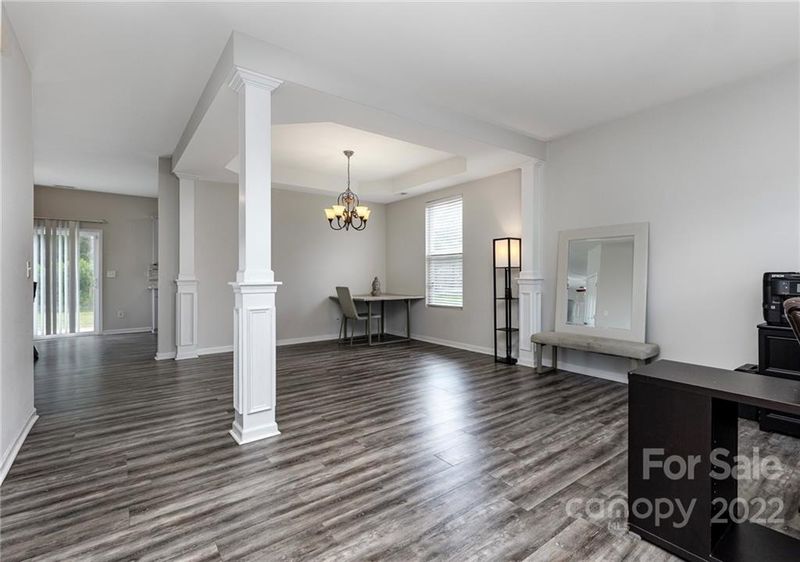 13704 Stringfellow Ln, Charlotte, NC 28278