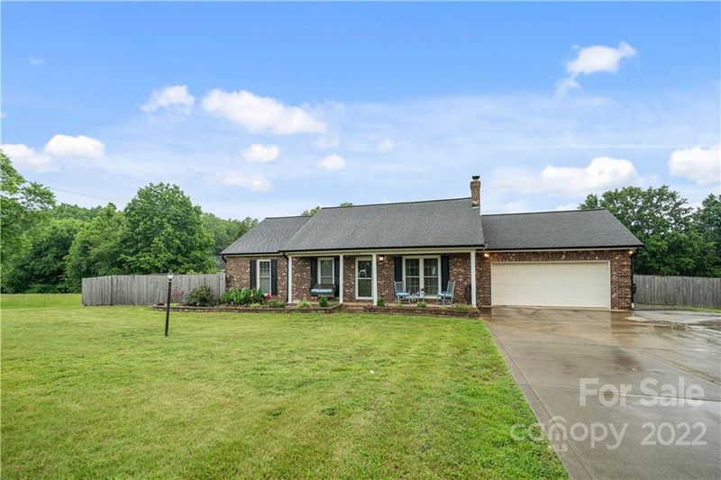 156 Ketchie Dr, Mooresville, NC 28115