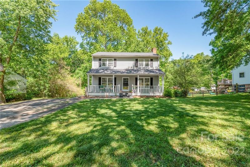 651 Ole Lamp Ln, Gastonia, NC 28056