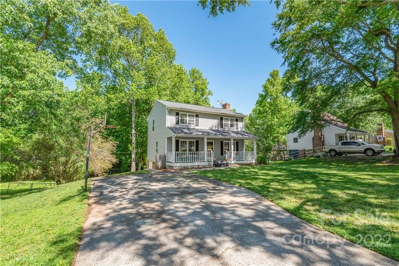 651 Ole Lamp Ln, Gastonia, NC 28056