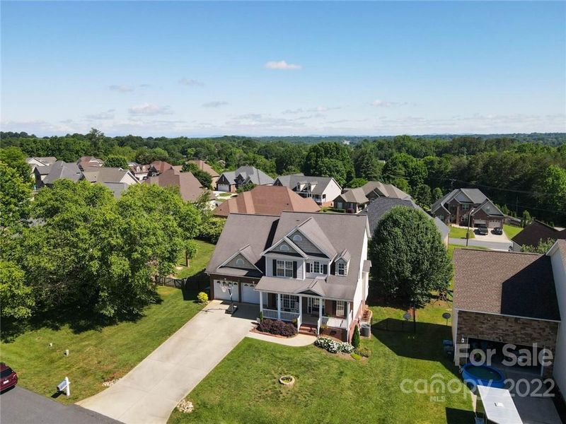 4760 Meadow Lark Ln, Hickory, NC 28602