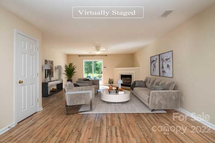 17644 Caldwell Track Dr, Cornelius, NC 28031