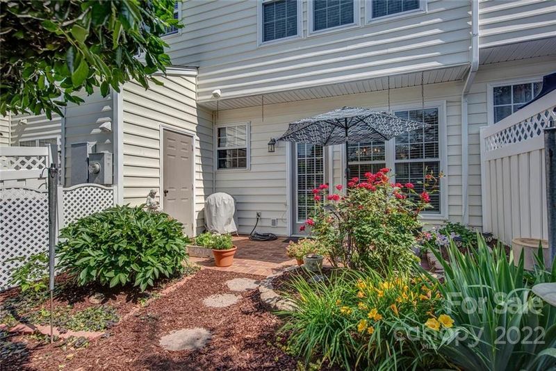909 Azurine Cir, Fort Mill, SC 29708