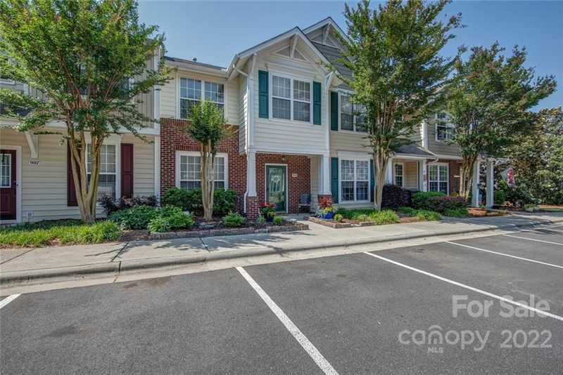 909 Azurine Cir, Fort Mill, SC 29708