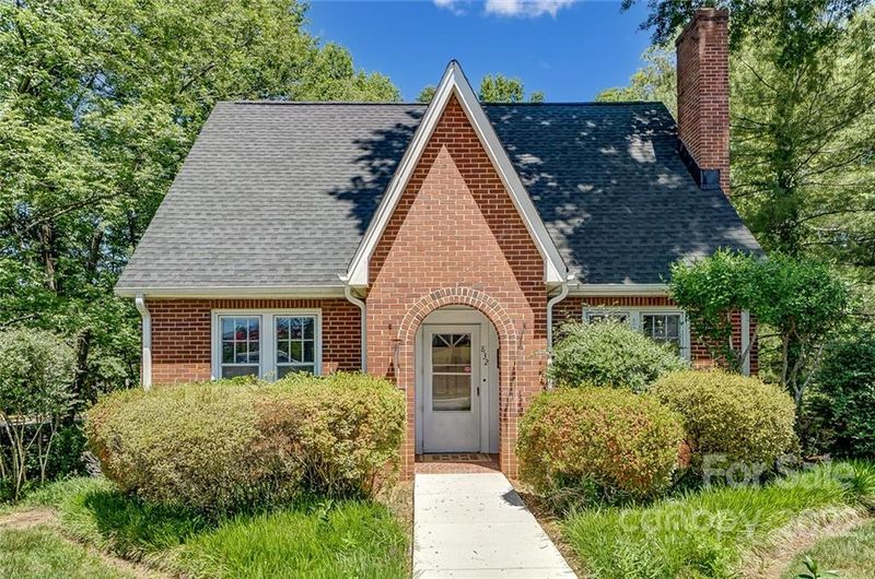 832 2nd Ave NW, Hickory, NC 28601