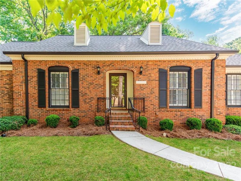 4810 Autumn Leaf Ln, Charlotte, NC 28277