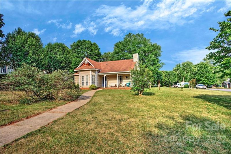 602 Pebblestone Ct, Statesville, NC 28625